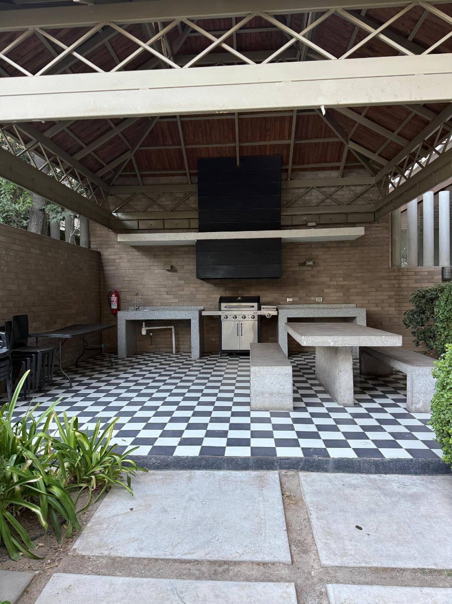 Arriendo Departamento SP 2D 2B 1E 1B Los Leones - Providencia