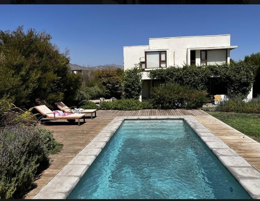 Arriendo Casa NO 4D en suite Walk-in cl&oacute;set 4B 3E 1B Chicureo - Colina