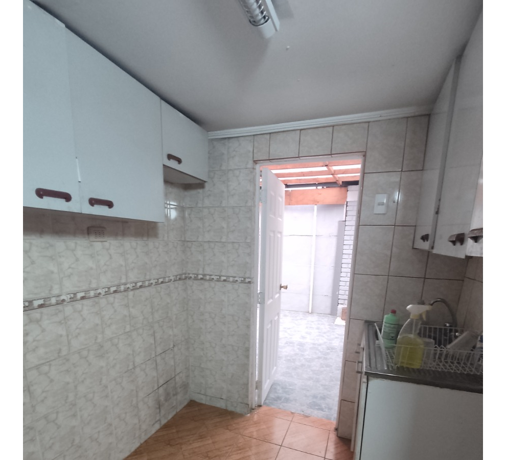 Venta Casa S 4D 1B 1E 1B Estadio Nacional - &Ntilde;u&ntilde;oa