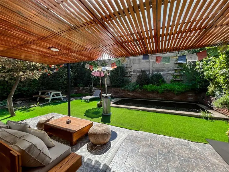 Venta Casa Sur 3D en suite Walk-in cl&oacute;set 3B 2E 1B La Dehesa - Lo Barnechea