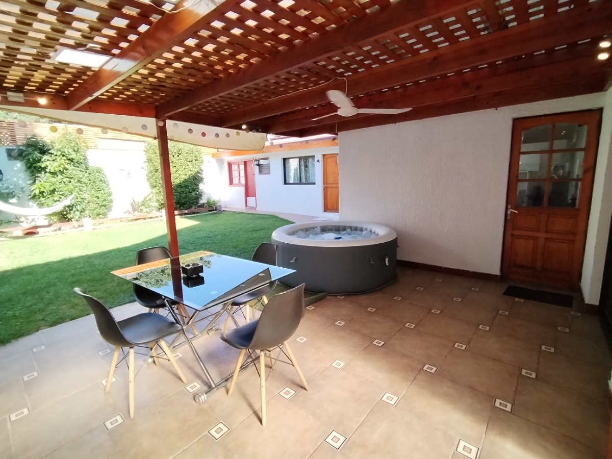 Venta Casa 6D Rotonda Atenas - Las Condes