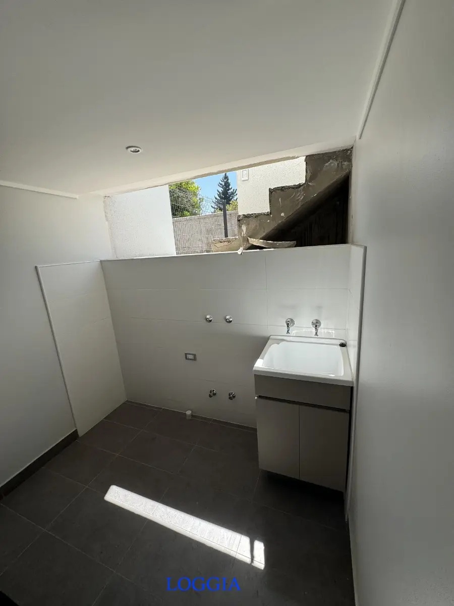 Arriendo Casa 4D Sebasti&aacute;n Elcano - Las Condes