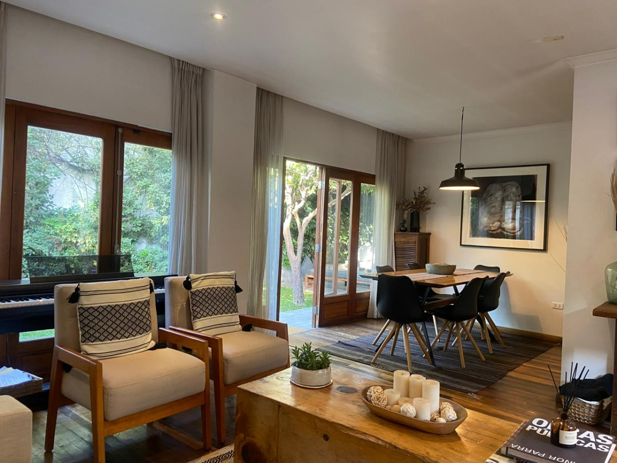 Venta Casa NO 4D en suite 3B 1E 1Bd Campus Oriente - Providencia