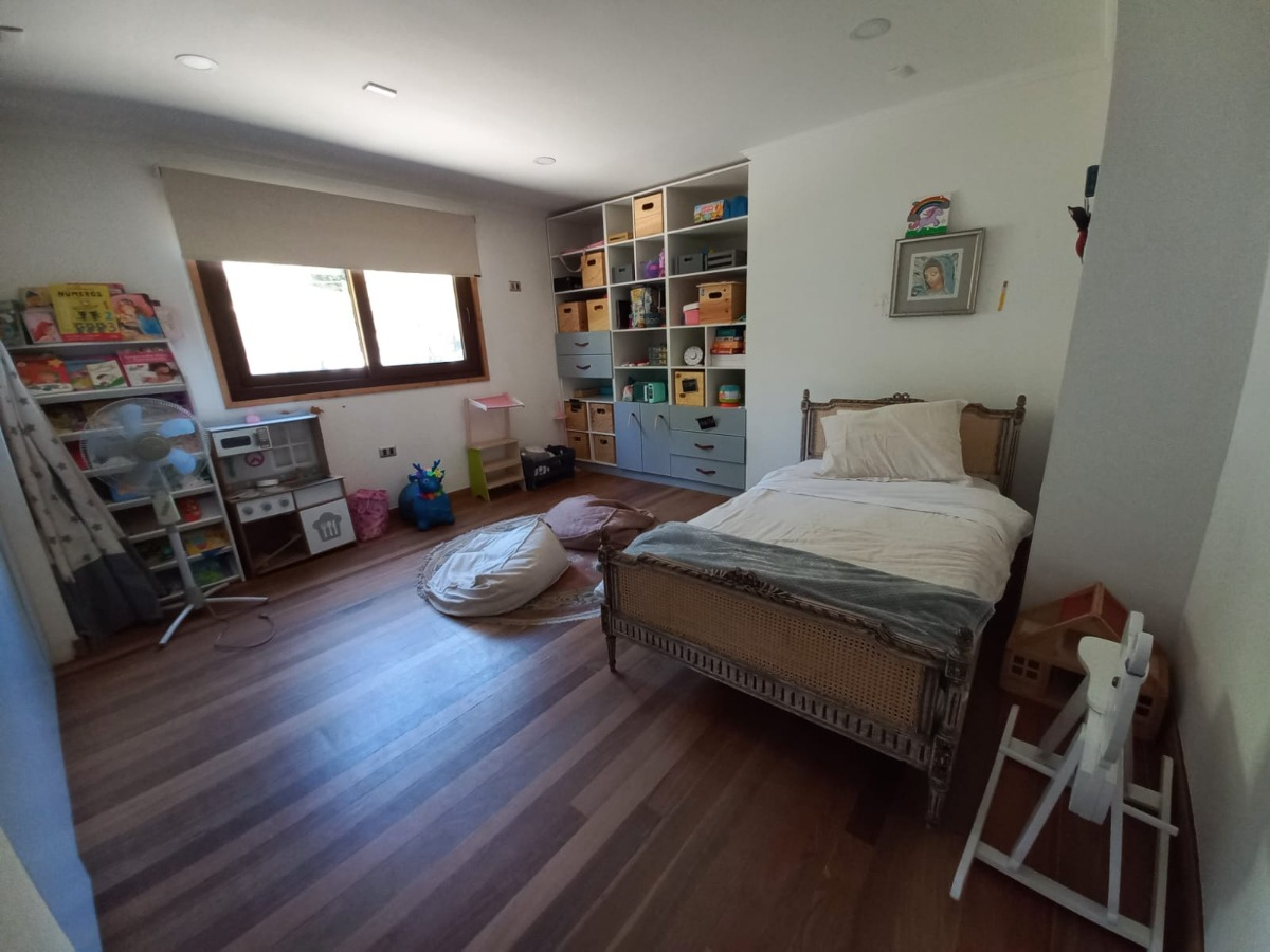 Venta Casa NP 4D en suite Walk-in cl&oacute;set 3B 4E 2B Chicureo - Colina