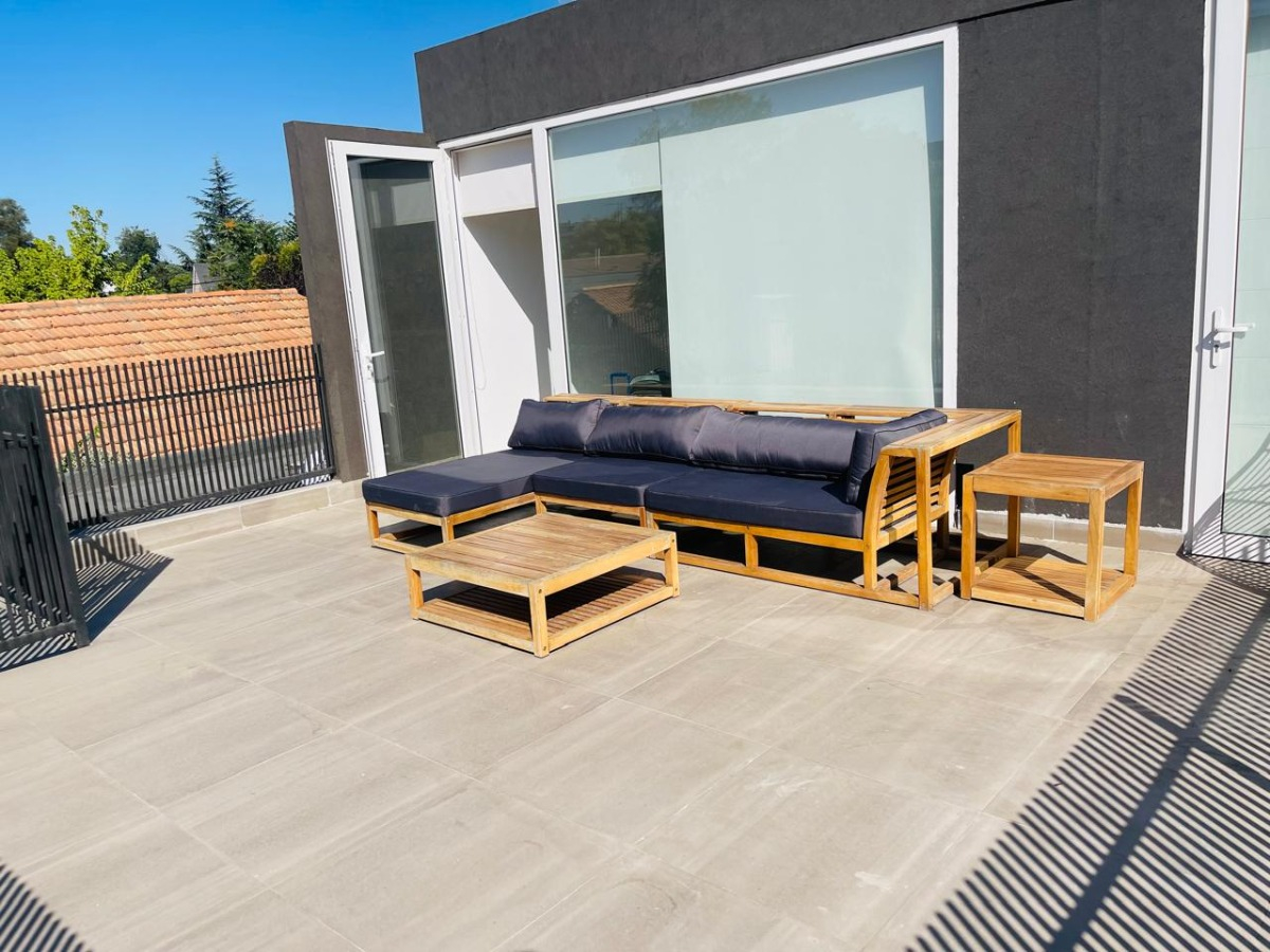 Venta Casa NO 3D 3B 2E 1B Los Dominicos - Las Condes