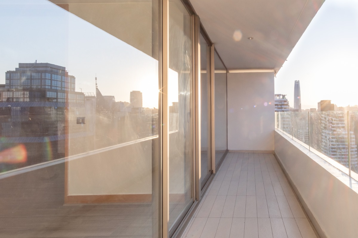 Arriendo Departamento NO 1D en suite Walk-in cl&oacute;set 1B 1E Barrio El Golf - Las Condes
