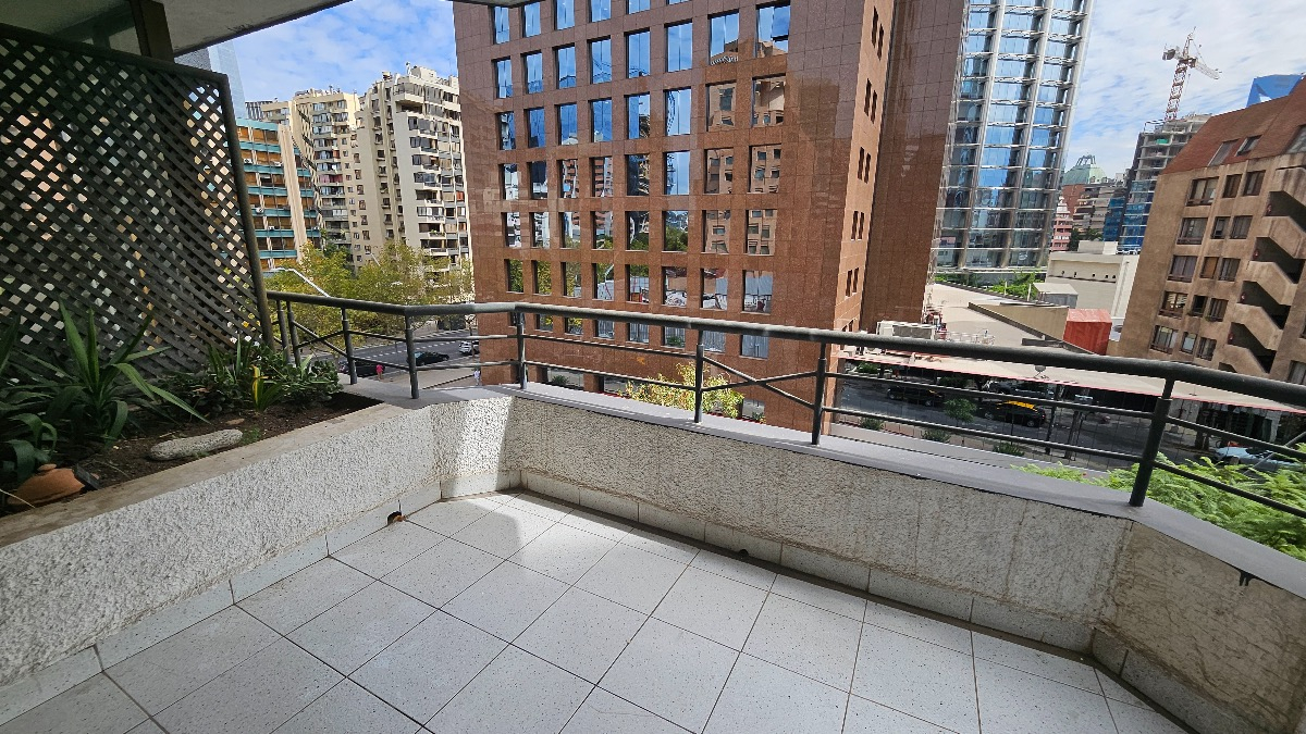 Venta Departamento NP 2D en suite 2B 1E 1B Centro Financiero - Las Condes