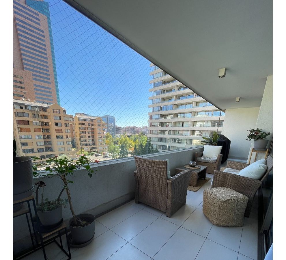 Arriendo Departamento 2D Parque Arauco - Las Condes