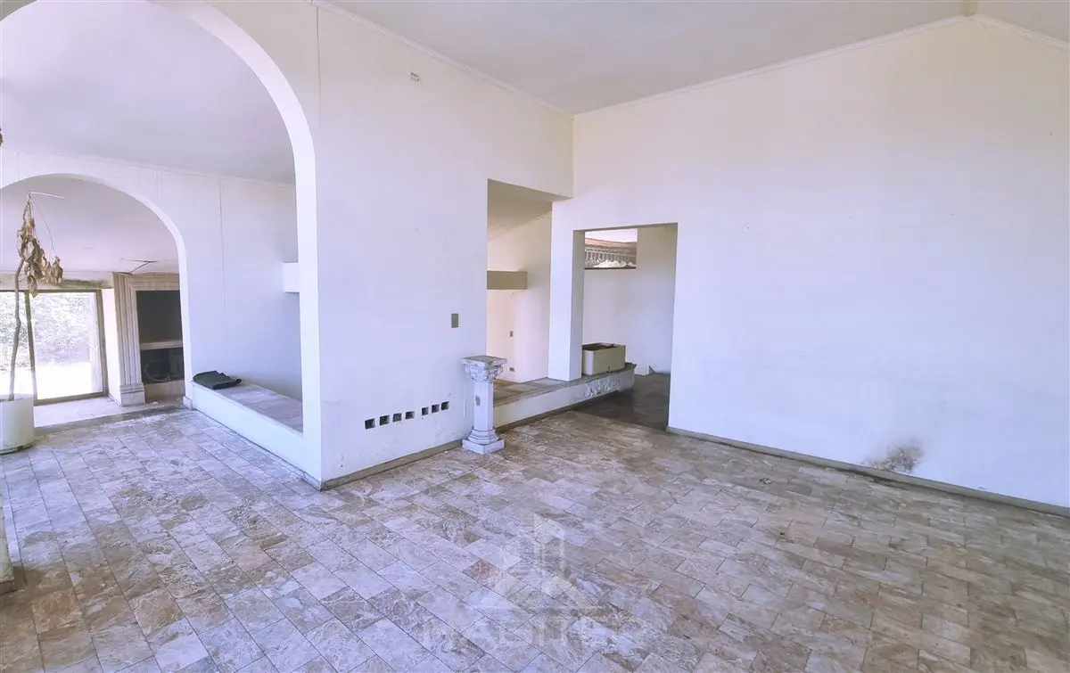 Venta Casa NO 6D WI cl&oacute;set Suite 5B 5E 1Bd 700m2  - Vitacura