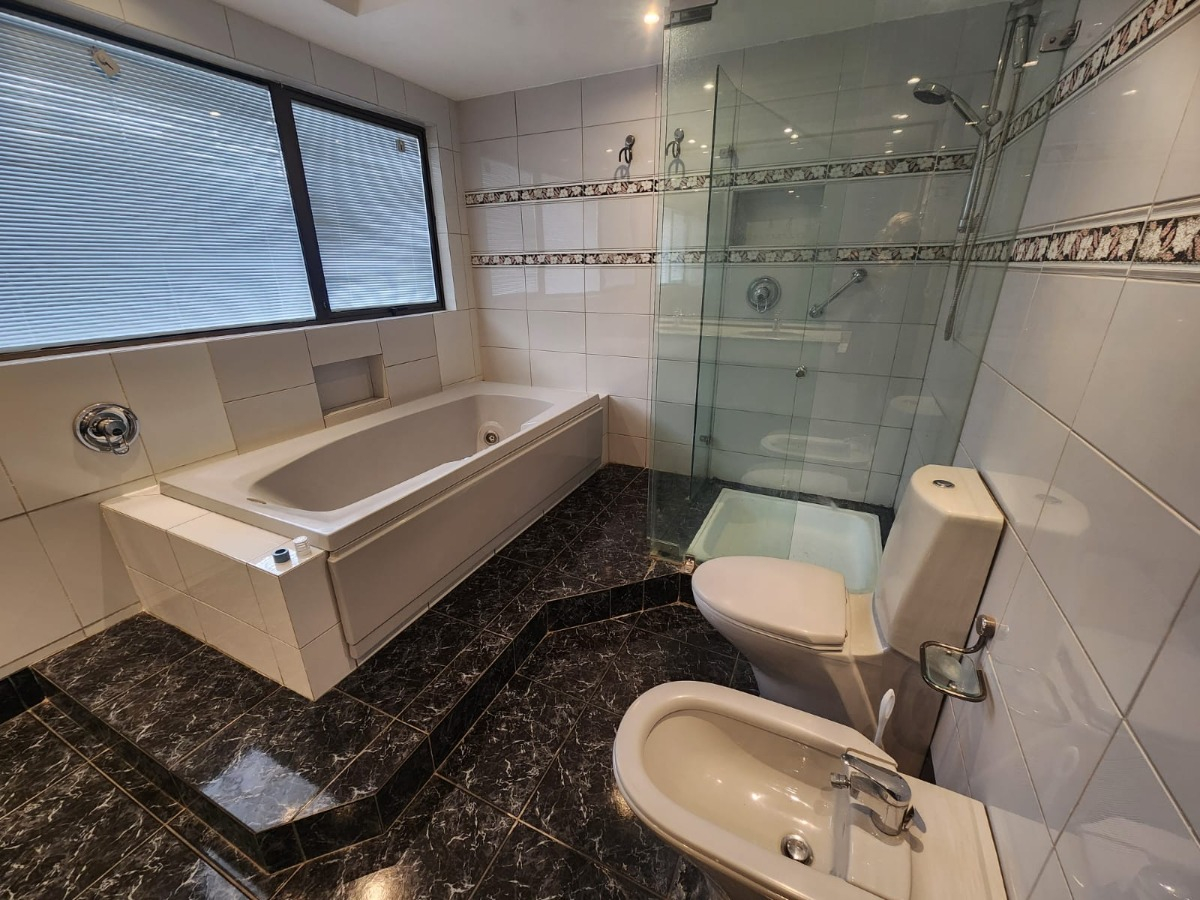 Arriendo Departamento NO 4D en suite Walk-in cl&oacute;set 4B 2E 1B Barrio El Golf - Las Condes