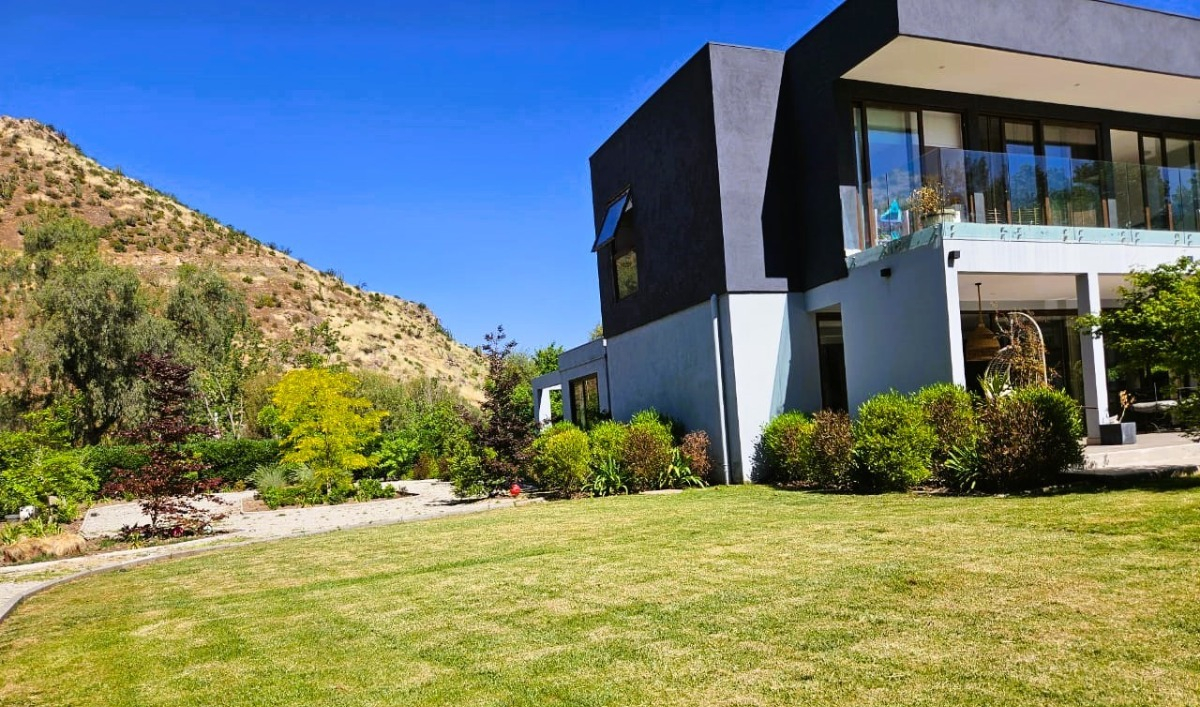 Venta Casa NOSP 3D en suite Walk-in cl&oacute;set 3B 4E 1B Chicureo - Colina