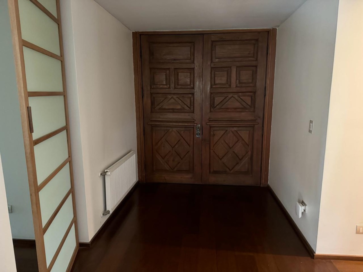 Arriendo Departamento O 4D en suite Walk-in cl&oacute;set 3B 1E 1B Barrio El Golf - Las Condes