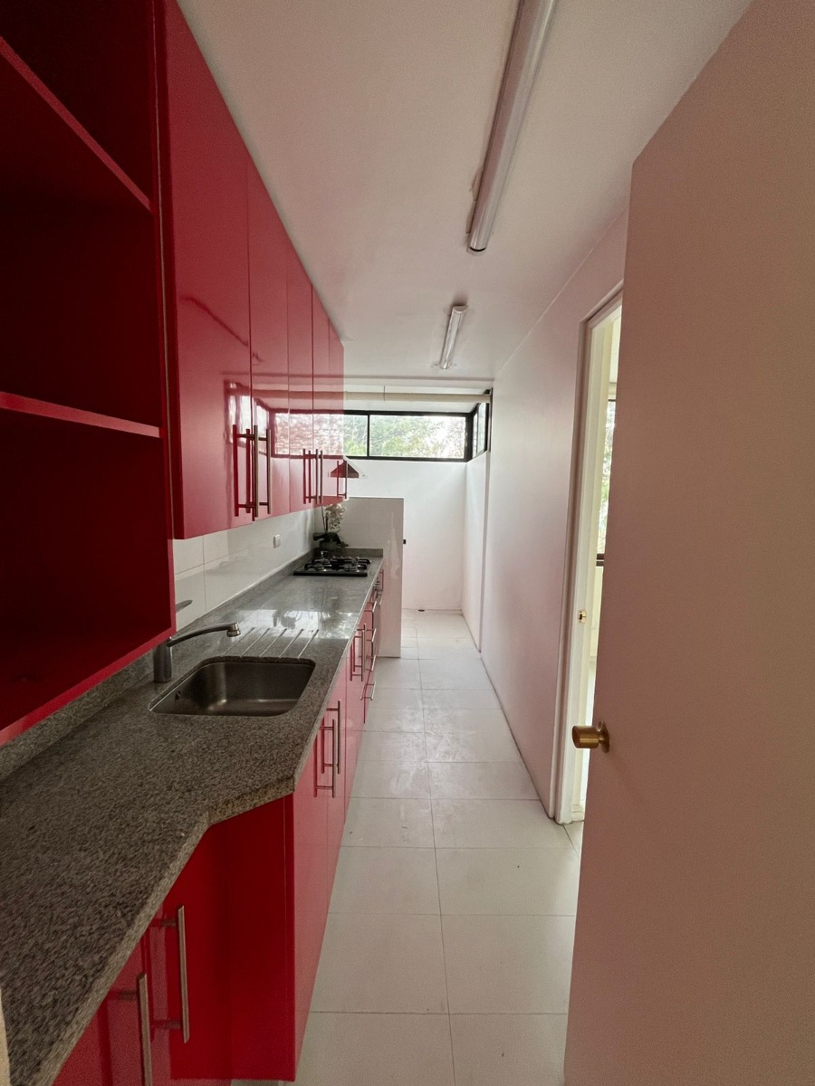 Arriendo Departamento N 4D 3B 1E 1B Barrio El Golf - Las Condes