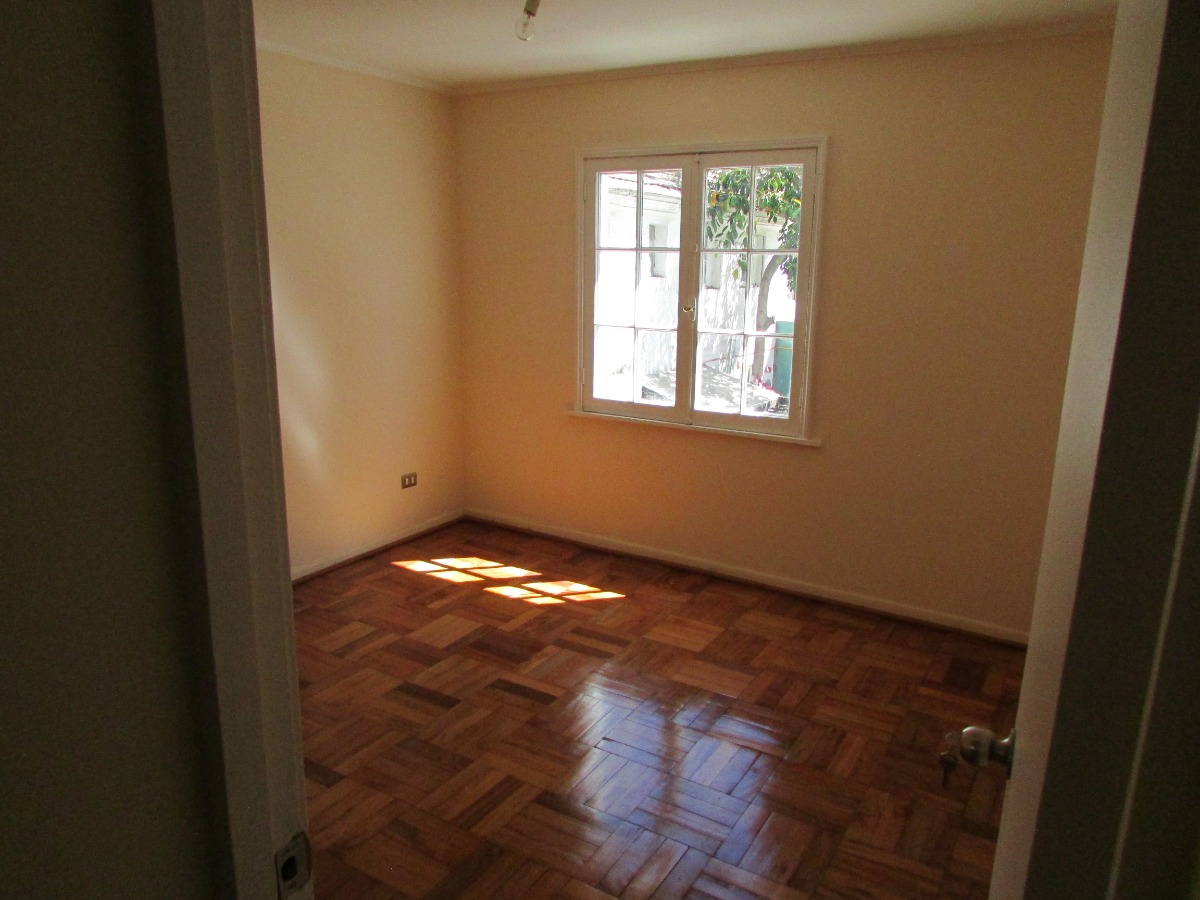 Arriendo Casa S 4D 4B 2E 1B Rotonda Atenas - Las Condes