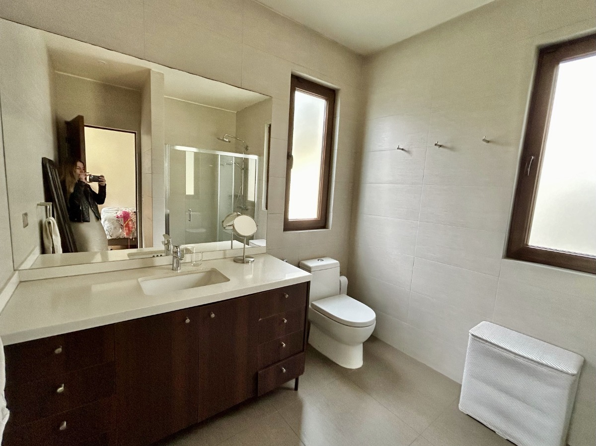 Venta Casa O 5D en suite Walk-in cl&oacute;set 4B 5E 1B La Dehesa - Lo Barnechea