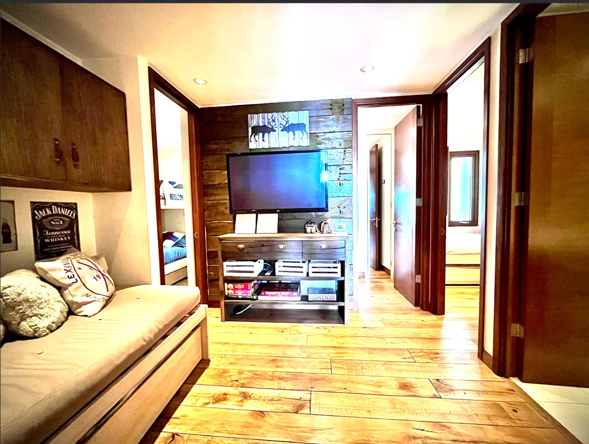 Venta Departamento NP 4D en suite 3B 2E 2B Centros Invernales - Lo Barnechea