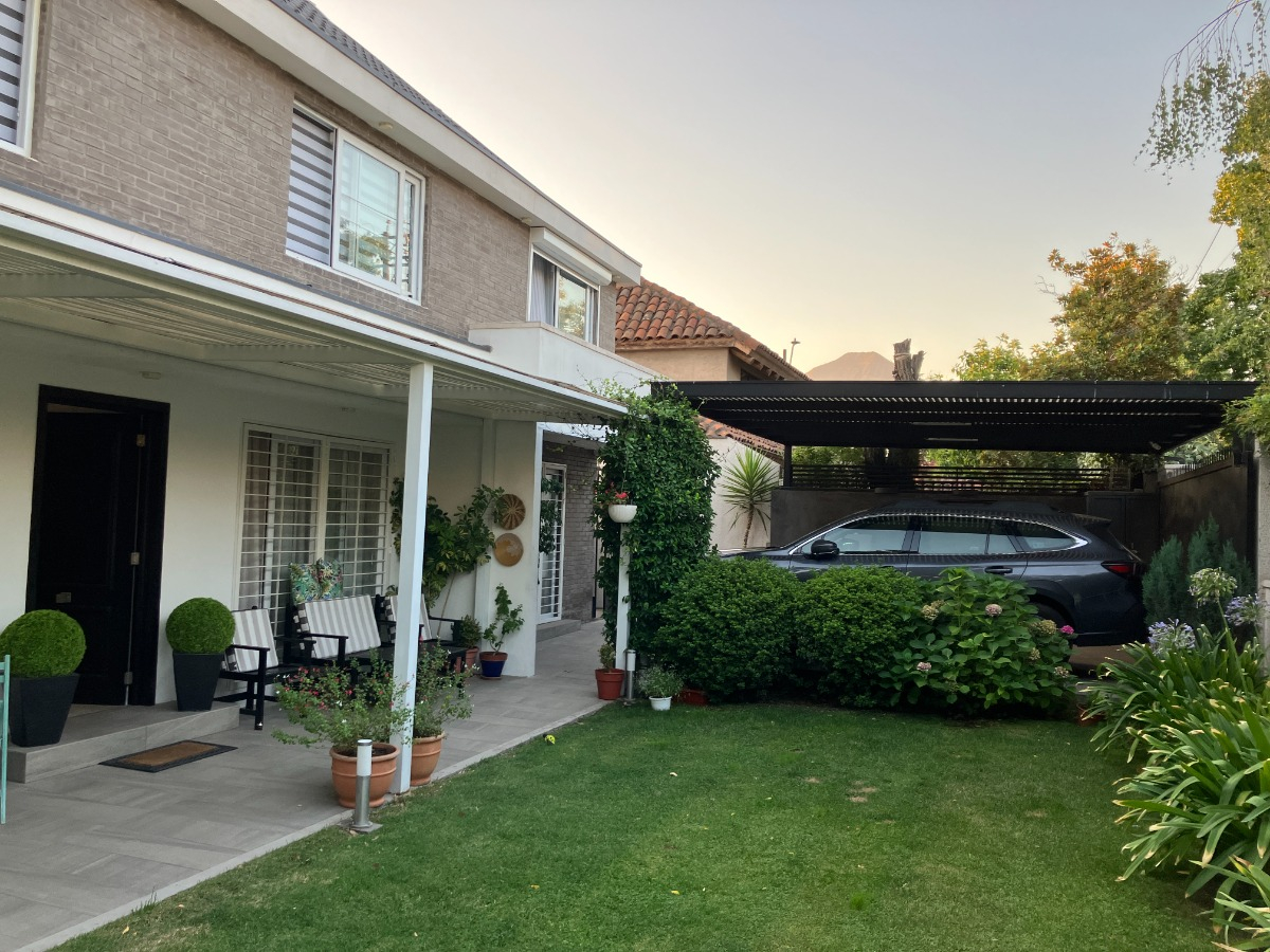 Venta Casa 4D en suite 3B 2E Alto Las Condes - Las Condes
