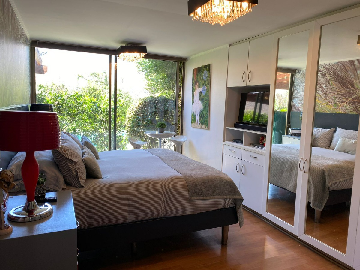 Arriendo Casa O 3D en suite Walk-in cl&oacute;set 3B 3E Los Dominicos - Las Condes