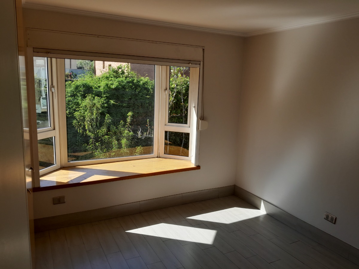 Arriendo Casa NOSP 5D en suite Walk-in cl&oacute;set 5B 2E Carlos Ossand&oacute;n - La Reina