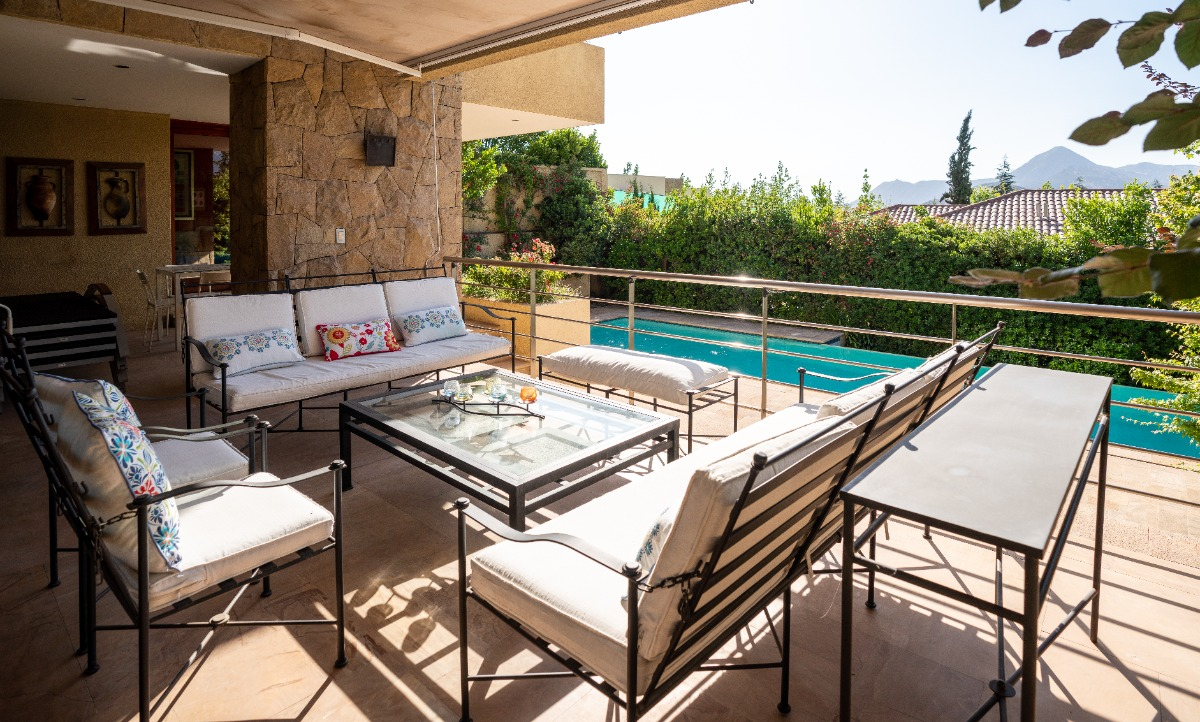 Venta Casa NO 6D en suite Walk-in cl&oacute;set 7B 3E 1B San Carlos de Apoquindo - Las Condes