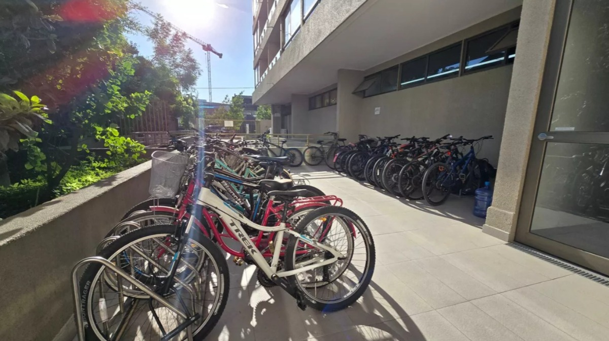 Arriendo Departamento SO 2D en suite Walk-in cl&oacute;set 2B 1E Los Dominicos - Las Condes