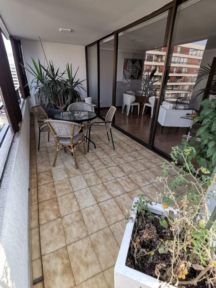 Venta Departamento NO 2D en suite Walk-in cl&oacute;set 3B 1E 1B Barrio El Golf - Las Condes