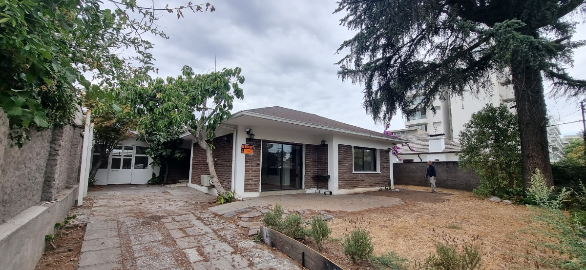 Arriendo Casa 4D 2B 2E 1B Alto Las Condes - Las Condes