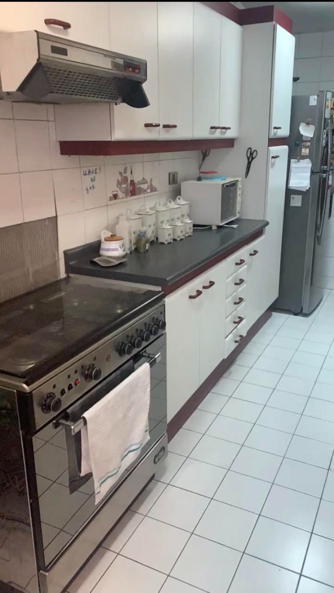 Arriendo Departamento NO 4D en suite 3B 2E 1B Barrio El Golf - Las Condes