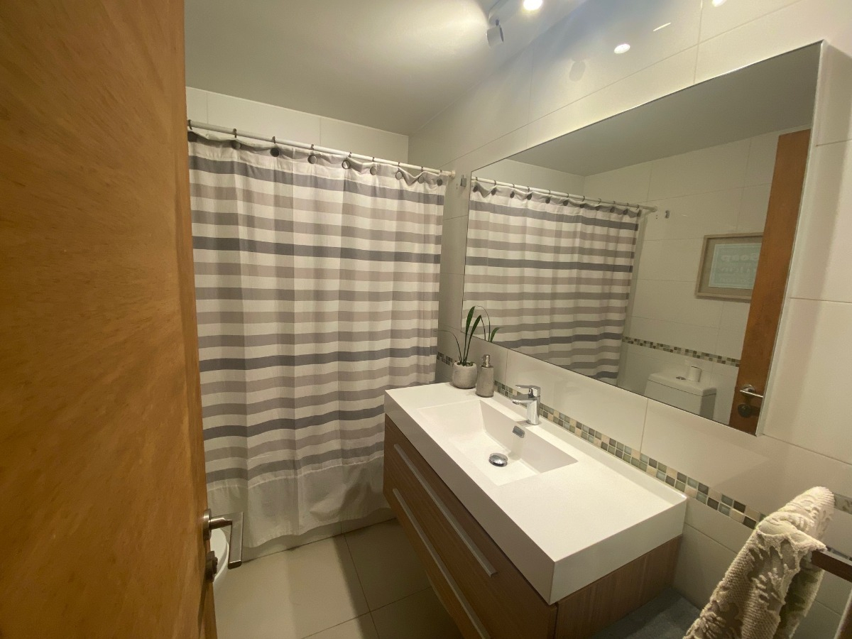 Venta Departamento NO 4D en suite 3B 2E 1B Metro Escuela Militar - Las Condes