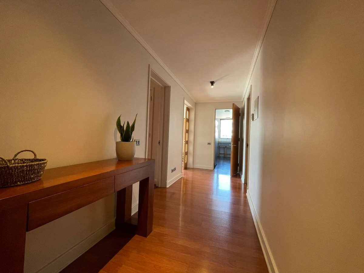 Arriendo Departamento NO 4D en suite Walk-in cl&oacute;set 3B 2E 1B Borde R&iacute;o - Casa Piedra - Vitacura