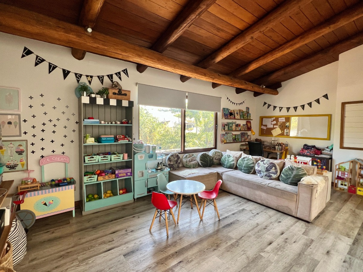 Venta Casa NO 4D en suite 4B 2E 1B Juan XXIII - Vitacura