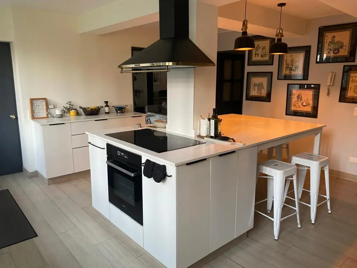 Venta Departamento Remodelado NO 3D en suite Walk-in cl&oacute;set 3B 2E 1B Parque Bicentenario - Vitacura