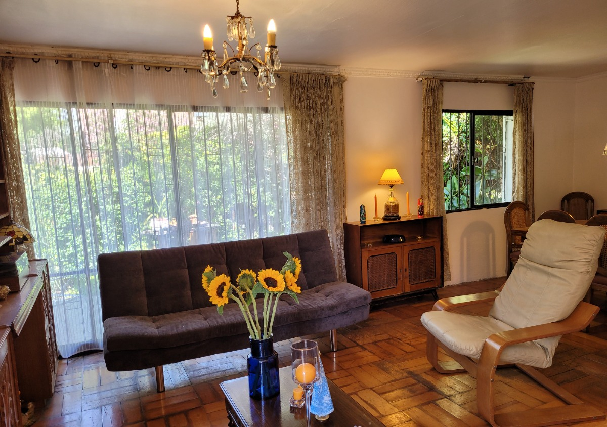 Venta Casa NO 3D 2B 2E 1B Metro Sim&oacute;n Bolivar - La Reina