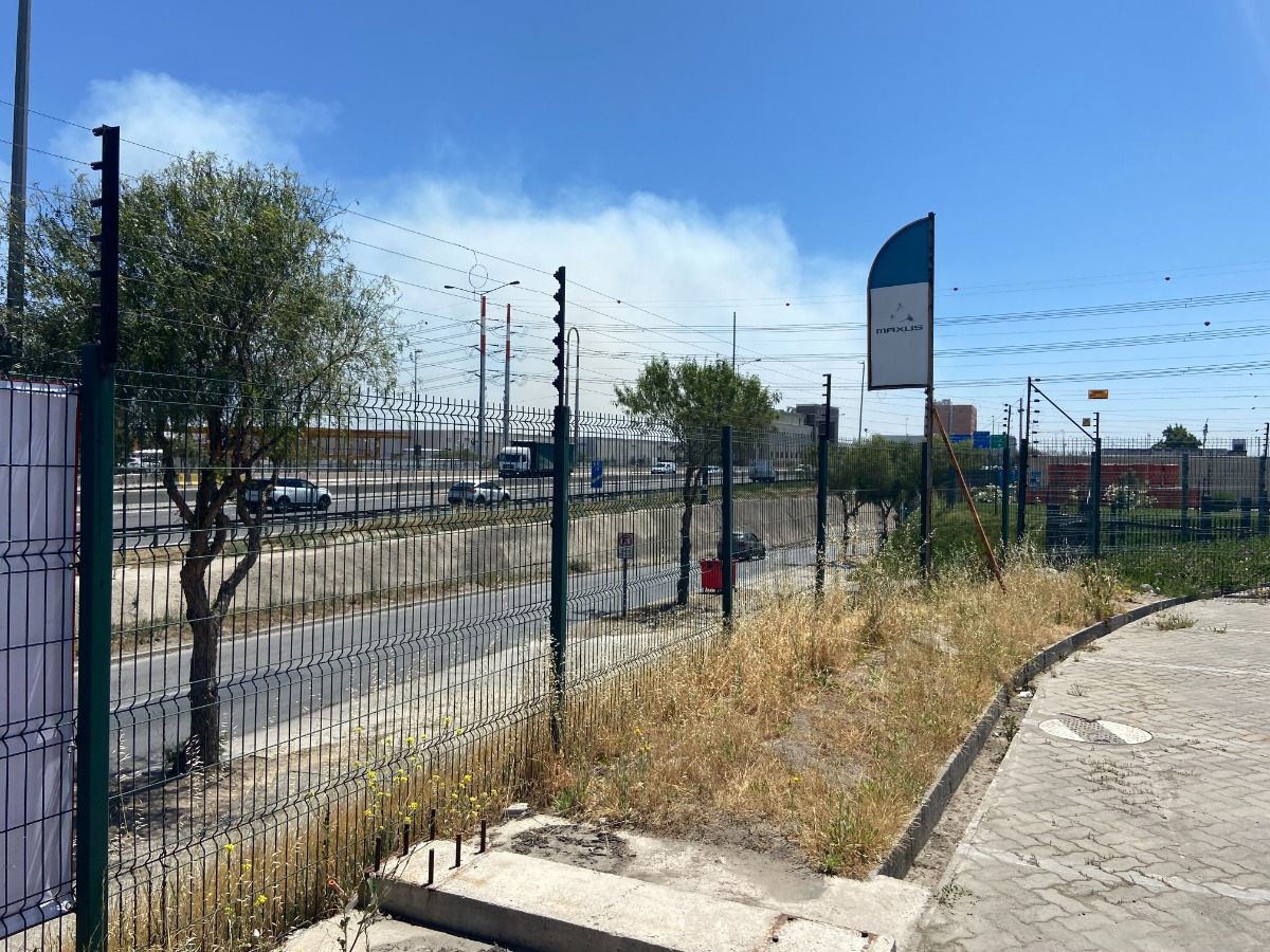 A.vespucio Enea, Primera L&iacute;nea, Excelente Vitrina 4000/292m2