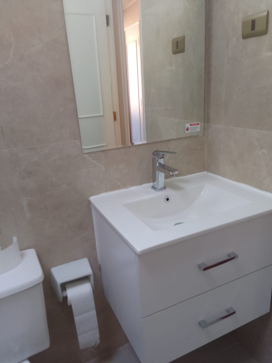 Arriendo Casa NP 3D 1B 2E 1B Estadio Croata - Vitacura