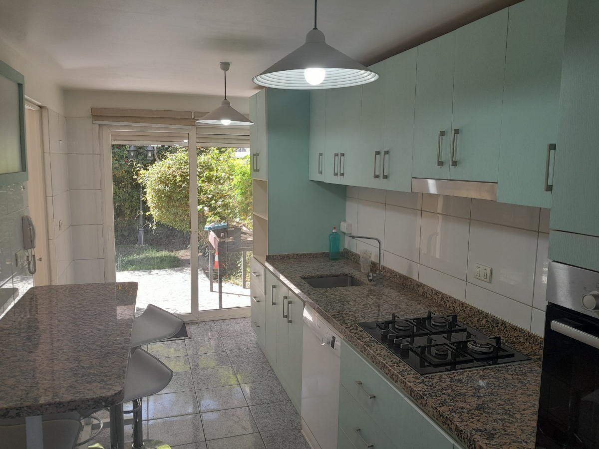 Arriendo Casa NOSP 5D en suite Walk-in cl&oacute;set 5B 2E Carlos Ossand&oacute;n - La Reina