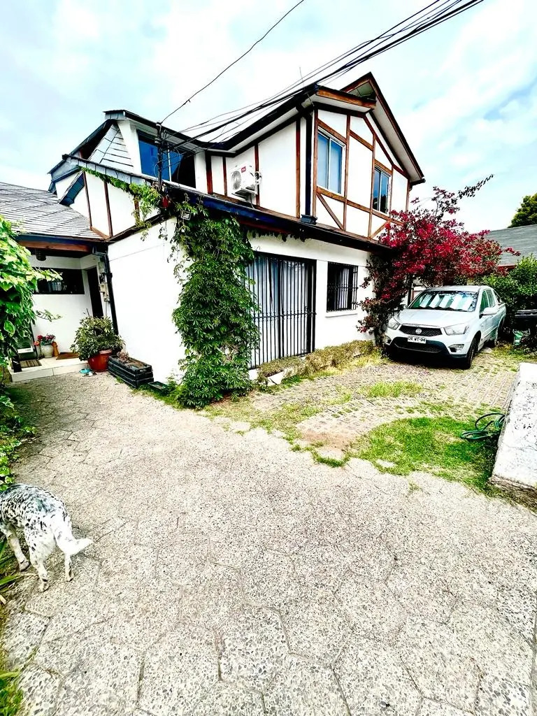 Venta Casa 4D 3B 3E 1B La Llaver&iacute;a - Vitacura