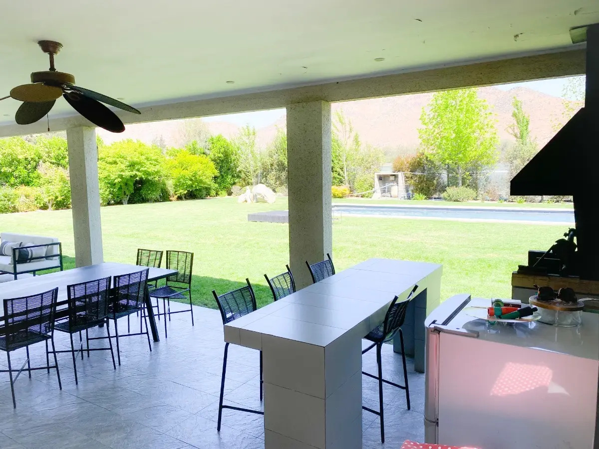 Venta Casa O 4D en suite Walk-in cl&oacute;set 4B 2E Chicureo - Colina