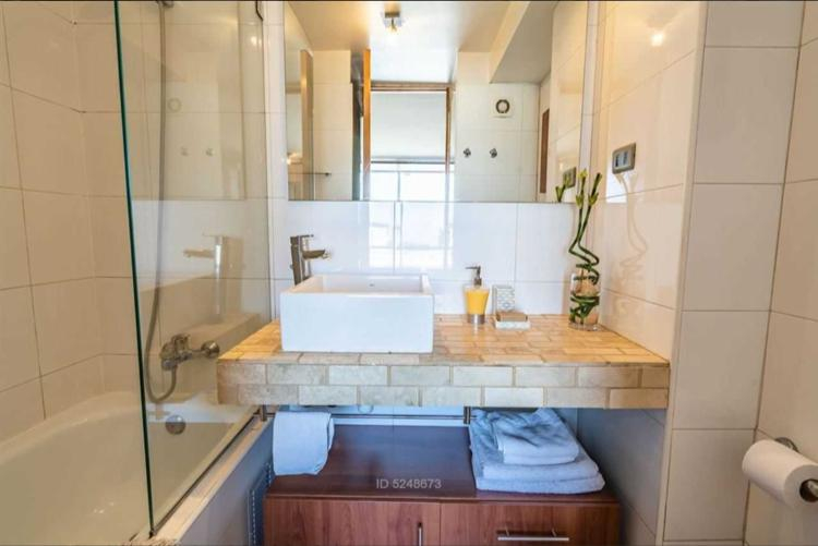 Arriendo Departamento 1D 1B Metro Escuela Militar - Las Condes