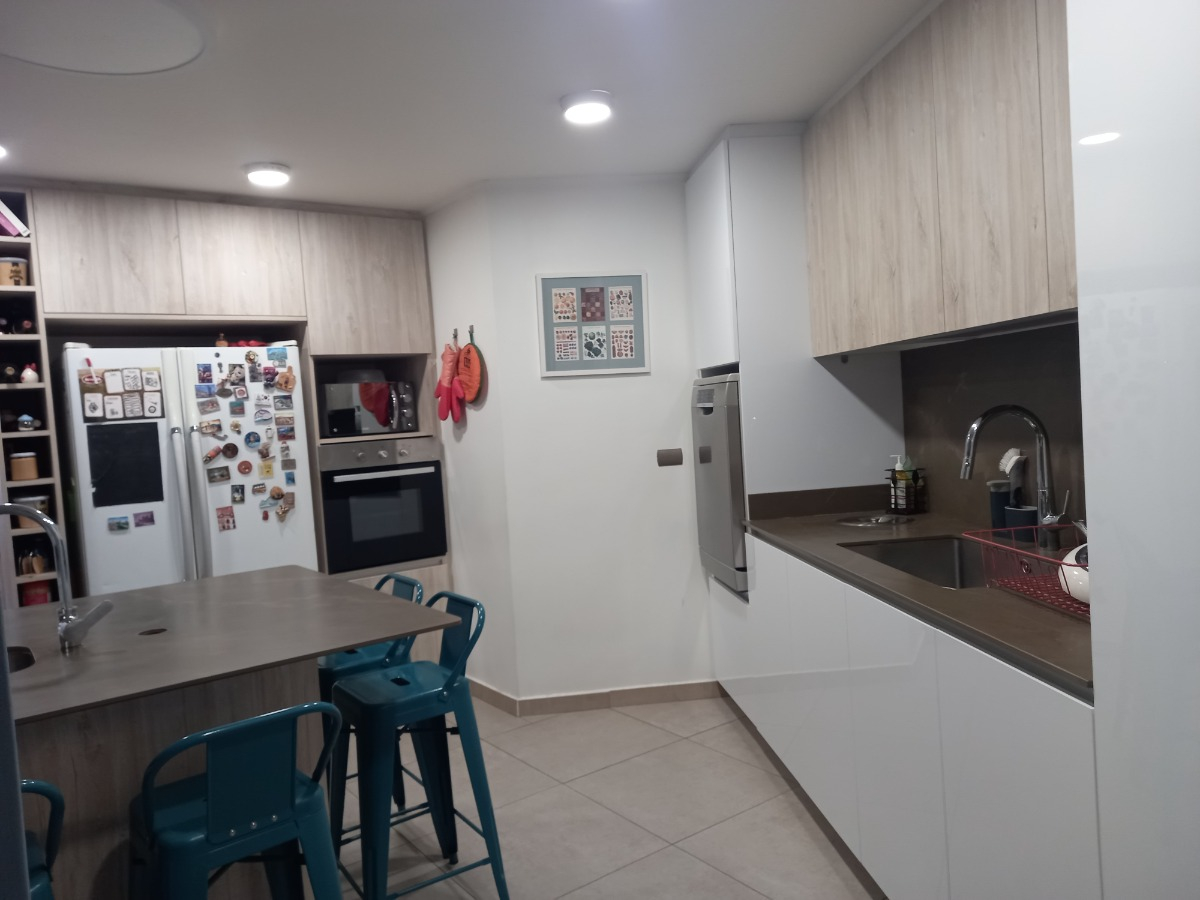 Venta Casa NP 6D en suite Walk-in cl&oacute;set 5B 4E 2B San Carlos de Apoquindo - Las Condes
