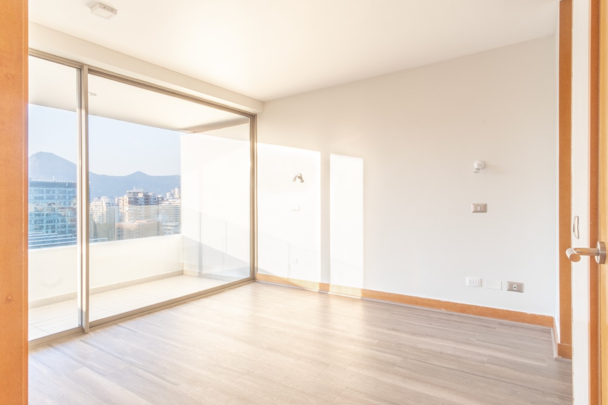 Arriendo Departamento NO 1D en suite Walk-in cl&oacute;set 1B 1E Barrio El Golf - Las Condes