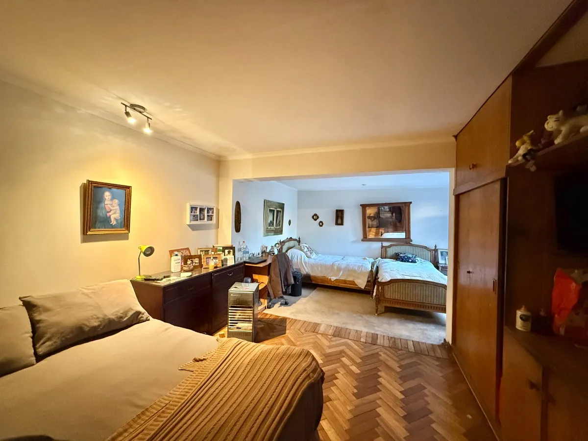 Venta Casa NO 4D 4B 2E 1Bd Nuestra Se&ntilde;ora del Rosario - Vitacura