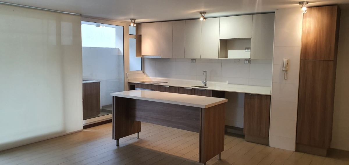 Arriendo Departamento O 2D en suite Walk-in cl&oacute;set 2B 1E 1B Las Lilas - Providencia