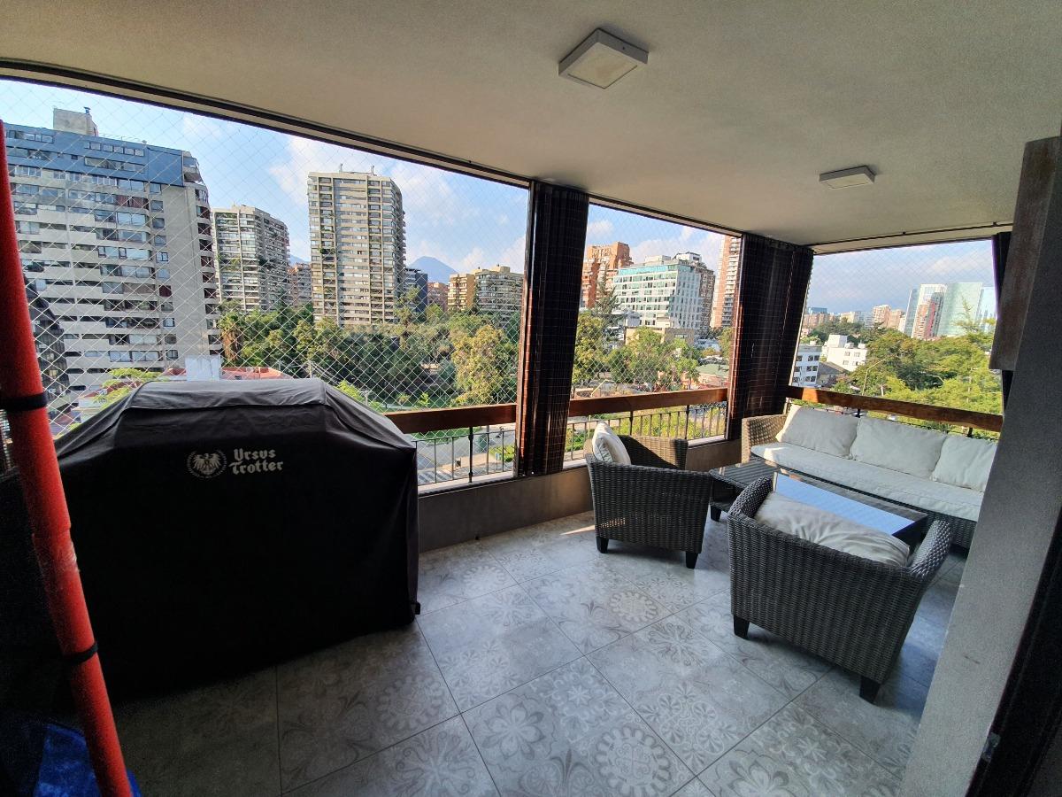 Venta Departamento NO 4D 3B 1E 1B Barrio El Golf - Las Condes