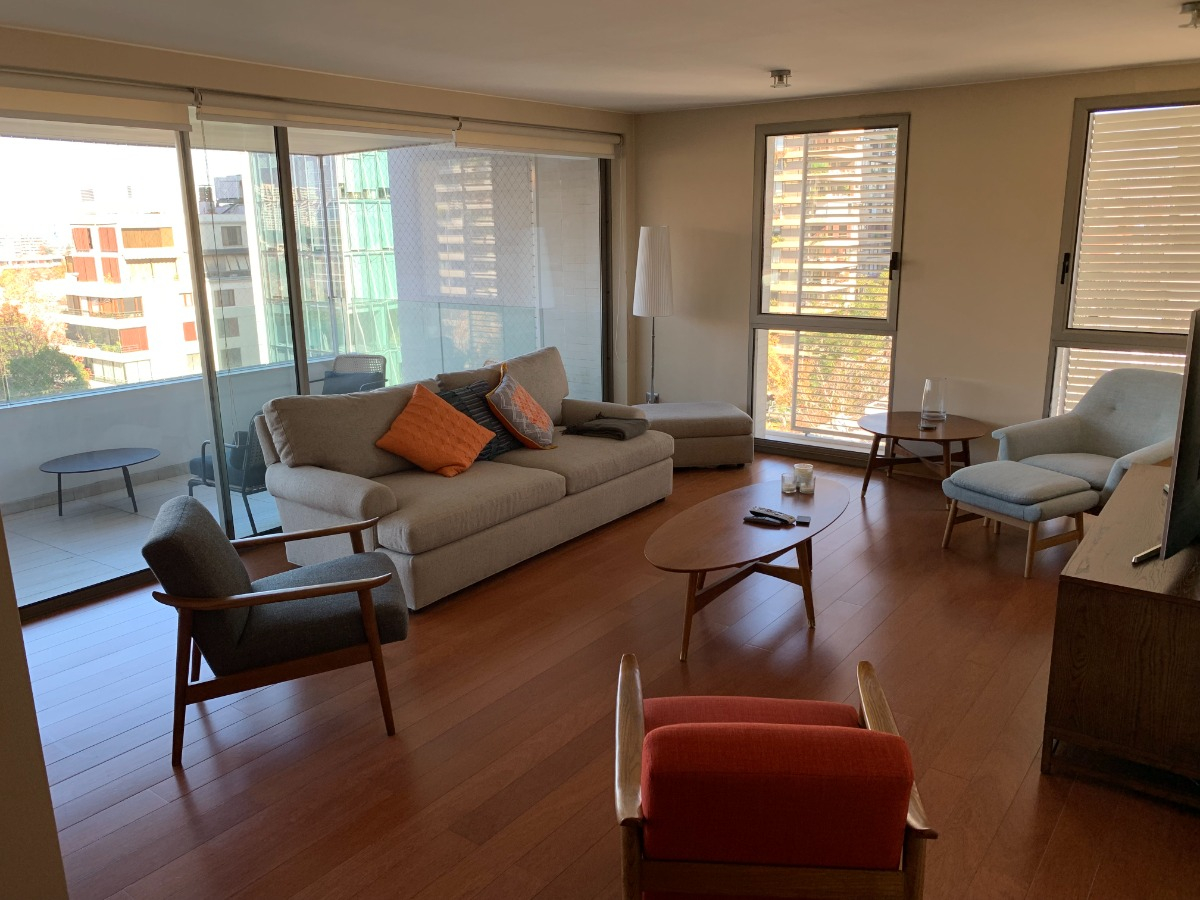 Venta Departamento SP 4D en suite Walk-in cl&oacute;set 3B 1E 1B Barrio El Golf - Las Condes