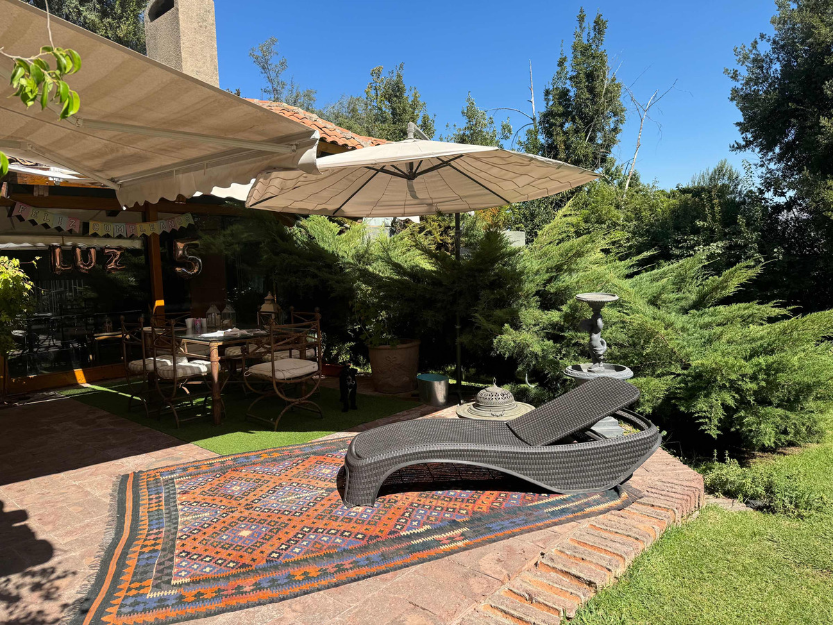 Venta Casa 5D 4B 7E El Huinganal - Lo Barnechea