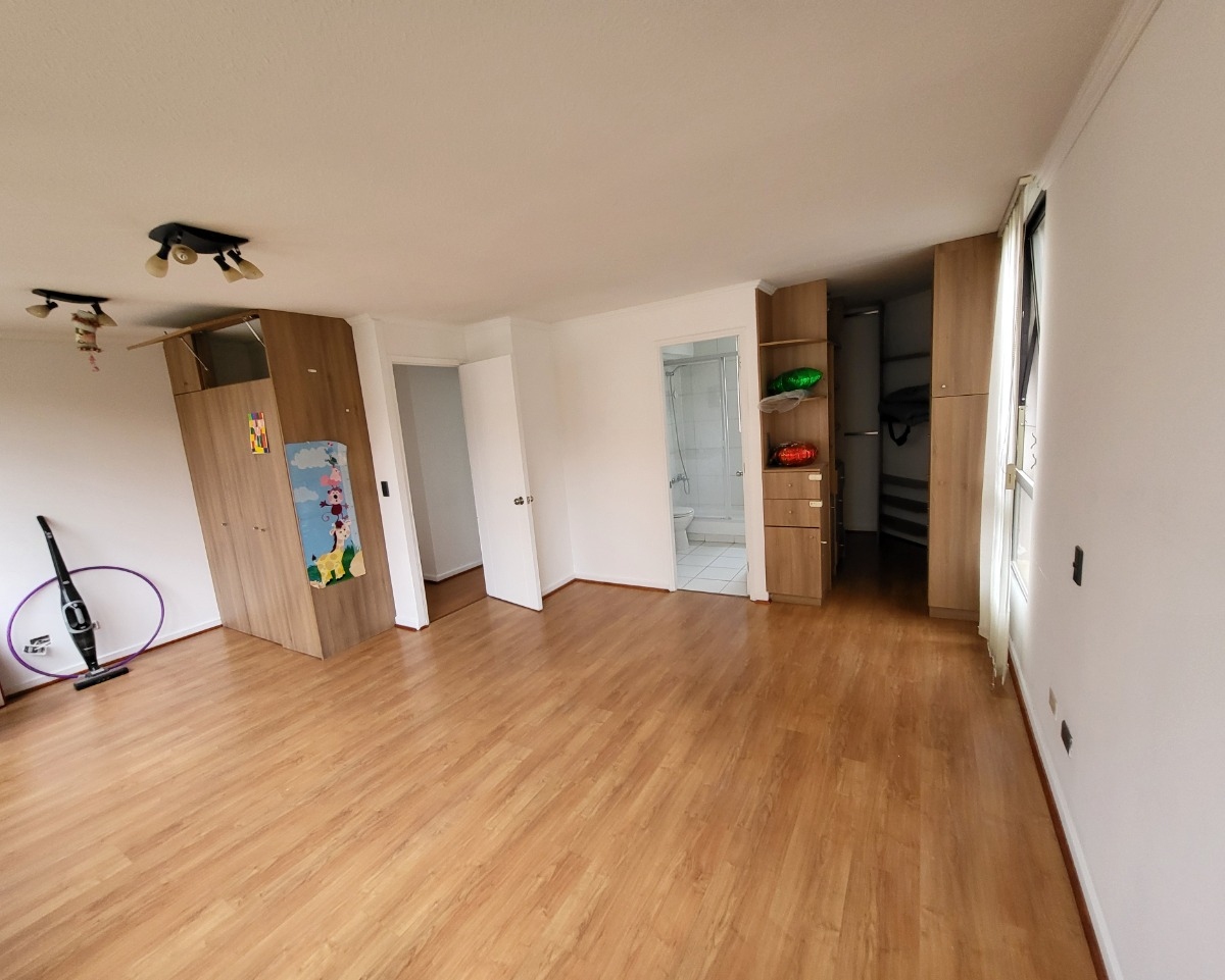 Arriendo Departamento NO 3D en suite Walk-in cl&oacute;set 3B 1E 1B Metro Manquehue - Apumanque - Las Condes