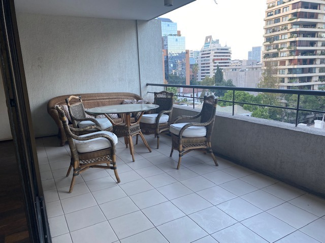 Venta Departamento 4D en suite Walk-in cl&oacute;set 4B 2E 1B Barrio El Golf - Las Condes