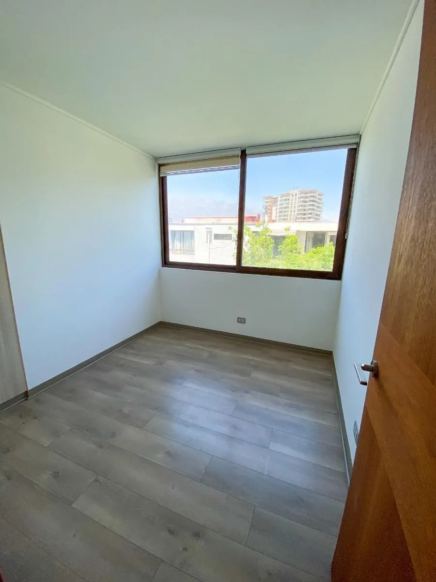 Arriendo Departamento 2D Villa El Dorado - Vitacura