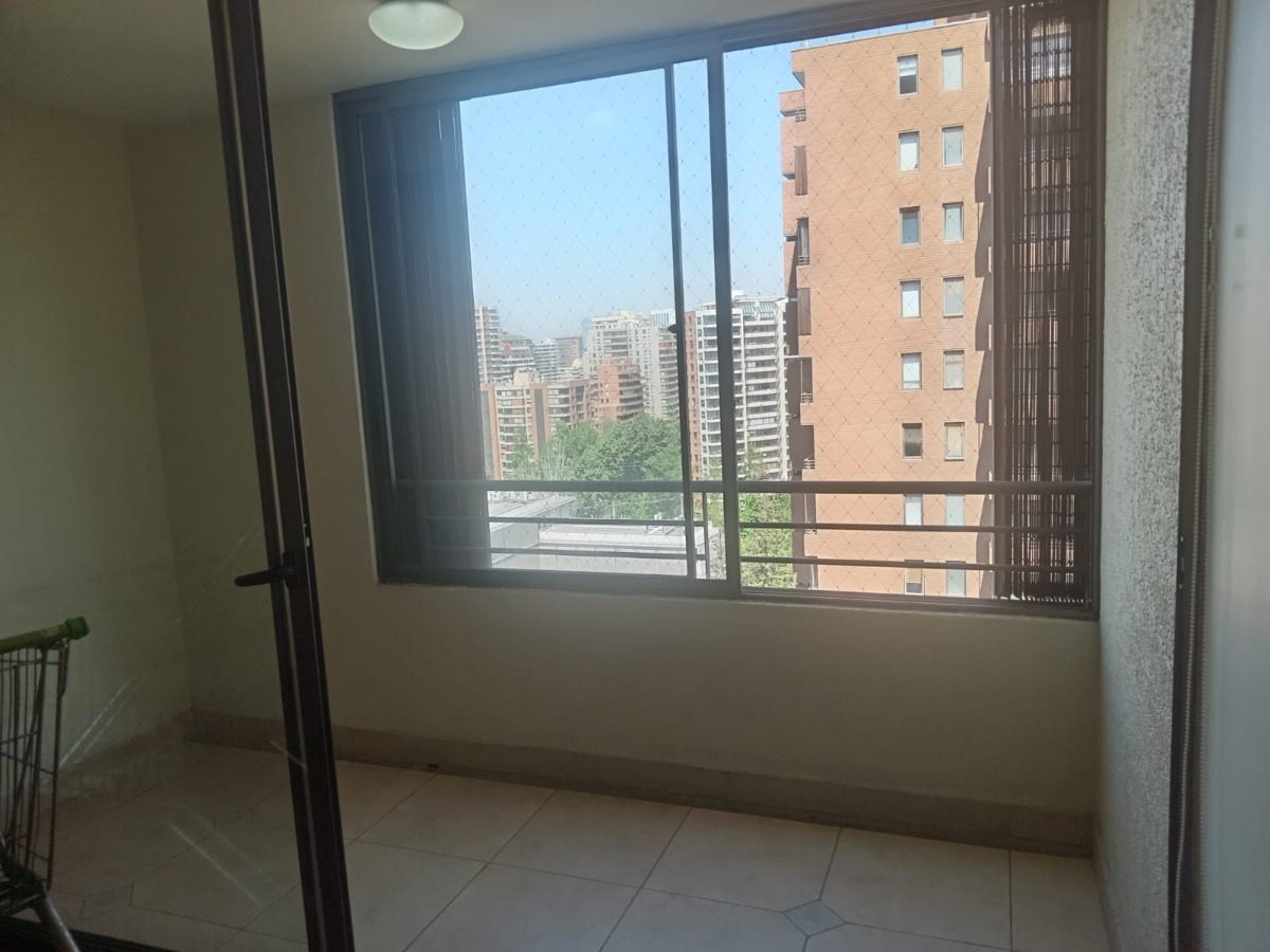 Arriendo Departamento NO 2D en suite Walk-in cl&oacute;set 2B 1E 1B Nueva Las Condes - Las Condes